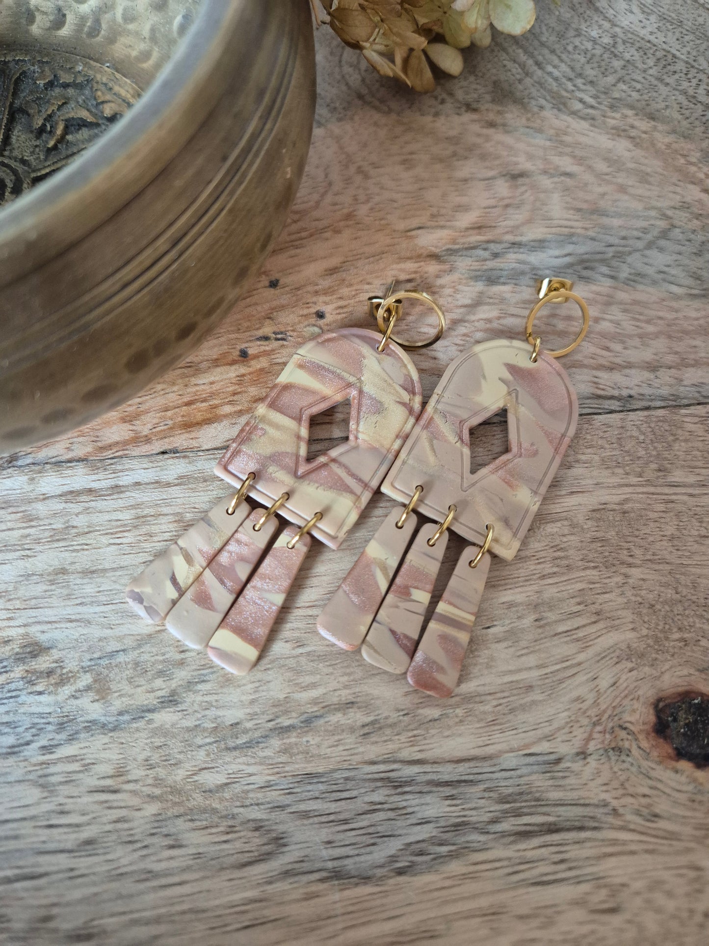 Boucles d'oreilles beige